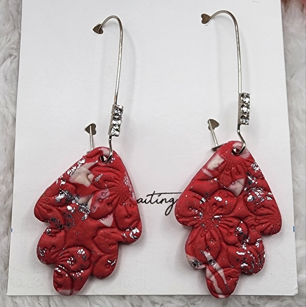 CLAY EARRING/handmade/hypoallergenic/polymer clay/lighweight.